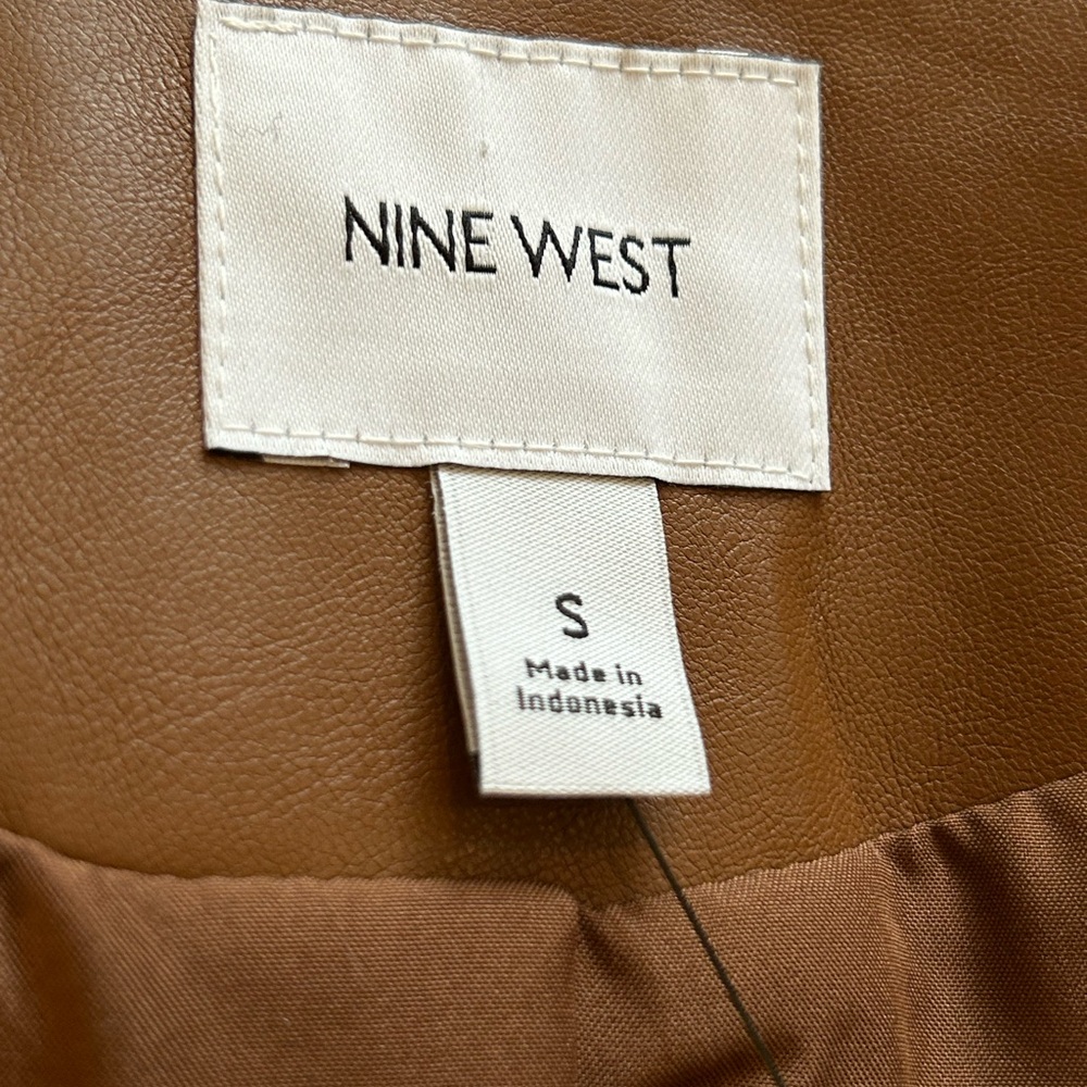 Nine West faux leather trench - Picture 6 of 8